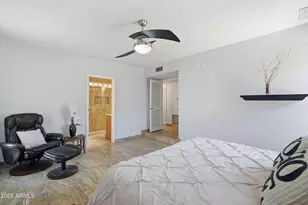 19 E Canterbury Ct, Phoenix, AZ 85022 - Photo 29