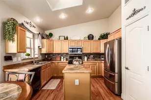 18359 N Linkletter Ln, Surprise, AZ 85374 - Photo 19