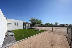 2839 E Marco Polo Rd, Phoenix, AZ 85050 - Photo 37