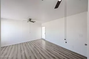 2839 E Marco Polo Rd, Phoenix, AZ 85050 - Photo 19