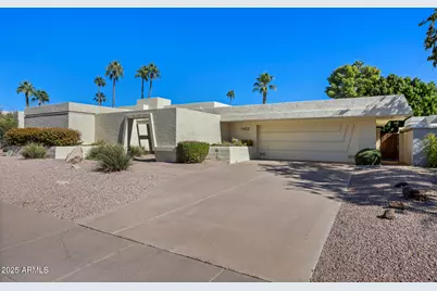 9433 N 80th Place, Scottsdale, AZ 85258 - Photo 1