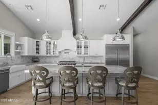 4933 E Whitton Ave, Phoenix, AZ 85018 - Photo 1