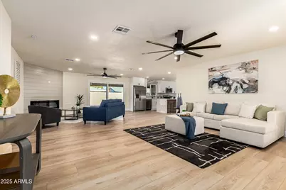 2236 E Des Moines Circle, Mesa, AZ 85213 - Photo 7