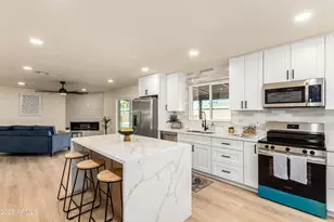 2236 E Des Moines Cir, Mesa, AZ 85213 - Photo 13