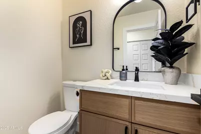 2236 E Des Moines Circle, Mesa, AZ 85213 - Photo 29