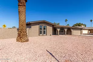 2236 E Des Moines Cir, Mesa, AZ 85213 - Photo 3