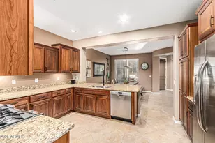 28613 N 21st Ave, Phoenix, AZ 85085 - Photo 13