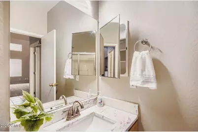 2066 N Arbor Lane, Chandler, AZ 85225 - Photo 11