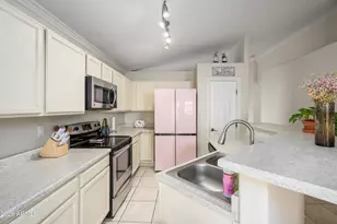 542 W Princeton Ave, Gilbert, AZ 85233 - Photo 9