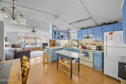 3490 Black Bear Run, Overgaard, AZ 85933 - Photo 13