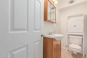 10050 W Lancaster Dr, Sun City, AZ 85351 - Photo 19