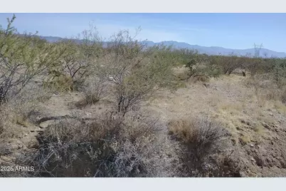 1949 S Eden Road #-, Golden Valley, AZ 86413 - Photo 7