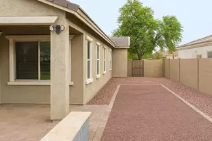 910 S 199th Ln, Buckeye, AZ 85326 - Photo 3