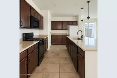 910 S 199th Lane, Buckeye, AZ 85326 - Photo 5