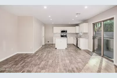 433 E Maddison Street, San Tan Valley, AZ 85140 - Photo 7