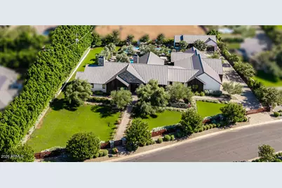 4535 N 49th Place, Phoenix, AZ 85018 - Photo 1