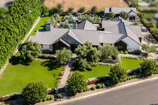 4535 N 49th Pl, Phoenix, AZ 85018 - Photo 1