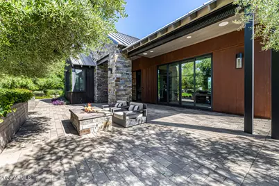 4535 N 49th Place, Phoenix, AZ 85018 - Photo 13