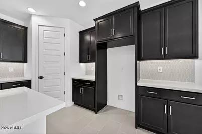 25151 N 171st Lane, Surprise, AZ 85387 - Photo 7