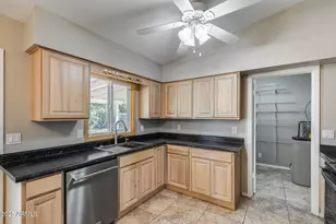 529 N 95th St, Mesa, AZ 85207 - Photo 7