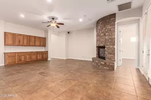 26706 N 24th Dr, Phoenix, AZ 85085 - Photo 9