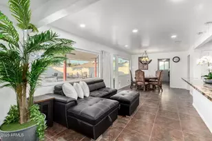 490 N Vine St, Chandler, AZ 85225 - Photo 21