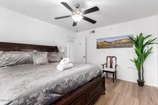 490 N Vine St, Chandler, AZ 85225 - Photo 35