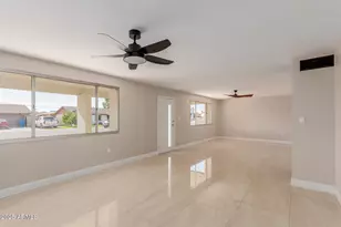 5902 W Wolf St, Phoenix, AZ 85033 - Photo 9