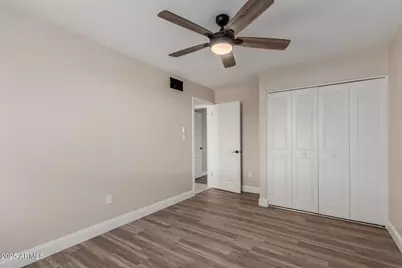 5902 W Wolf Street, Phoenix, AZ 85033 - Photo 21
