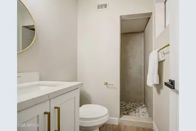 4750 N 39th Drive, Phoenix, AZ 85019 - Photo 23