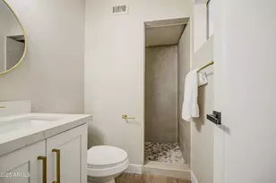 4750 N 39th Dr, Phoenix, AZ 85019 - Photo 23