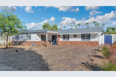 4240 E Sells Drive, Phoenix, AZ 85018 - Photo 1