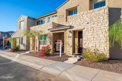 724 E Lark Street #102, Gilbert, AZ 85297 - Photo 3