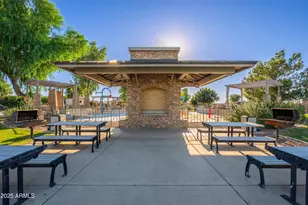 724 E Lark St, Gilbert, AZ 85297 - Photo 45