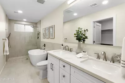 2273 E Clinton Street, Phoenix, AZ 85028 - Photo 15