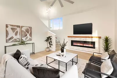 2273 E Clinton Street, Phoenix, AZ 85028 - Photo 9