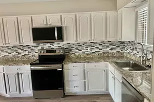 323 North Hunt Dr E, Mesa, AZ 85203 - Photo 5