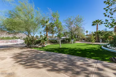 5545 E Earll Drive, Phoenix, AZ 85018 - Photo 3