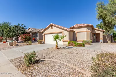 25060 W Wayland Drive, Buckeye, AZ 85326 - Photo 5