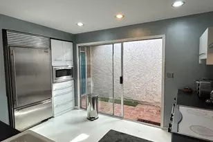 4601 N 73rd St, Scottsdale, AZ 85251 - Photo 11