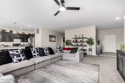 10637 W Crown King Road, Tolleson, AZ 85353 - Photo 3