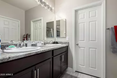 10637 W Crown King Road, Tolleson, AZ 85353 - Photo 9