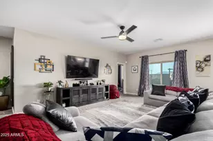 10637 W Crown King Rd, Tolleson, AZ 85353 - Photo 5