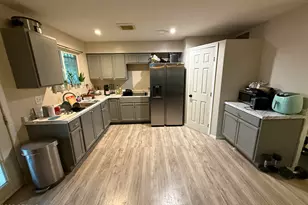 6135 N 65th Ave, Glendale, AZ 85301 - Photo 5