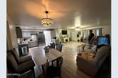 6135 N 65th Avenue, Glendale, AZ 85301 - Photo 3