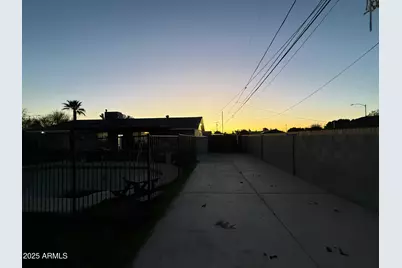 6135 N 65th Avenue, Glendale, AZ 85301 - Photo 21