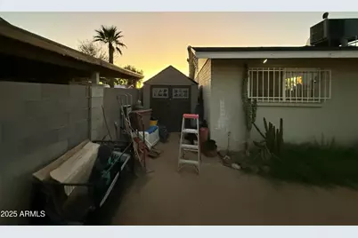 6135 N 65th Avenue, Glendale, AZ 85301 - Photo 17