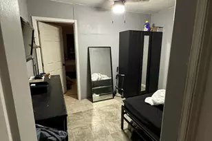 6135 N 65th Ave, Glendale, AZ 85301 - Photo 13