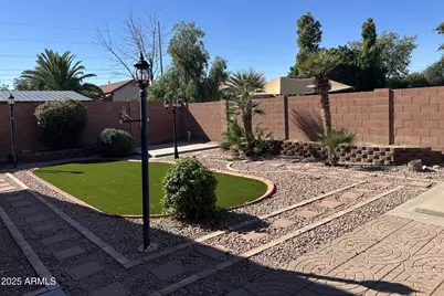 18630 N 28th Way, Phoenix, AZ 85050 - Photo 17