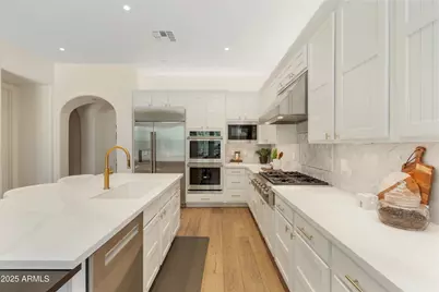 18114 N 93rd Place, Scottsdale, AZ 85255 - Photo 9